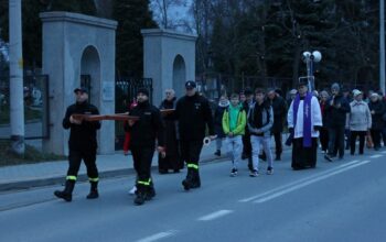 Droga krzyżowa ulicami parafii 27 marca 2026!