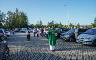 Święcenie samochodów